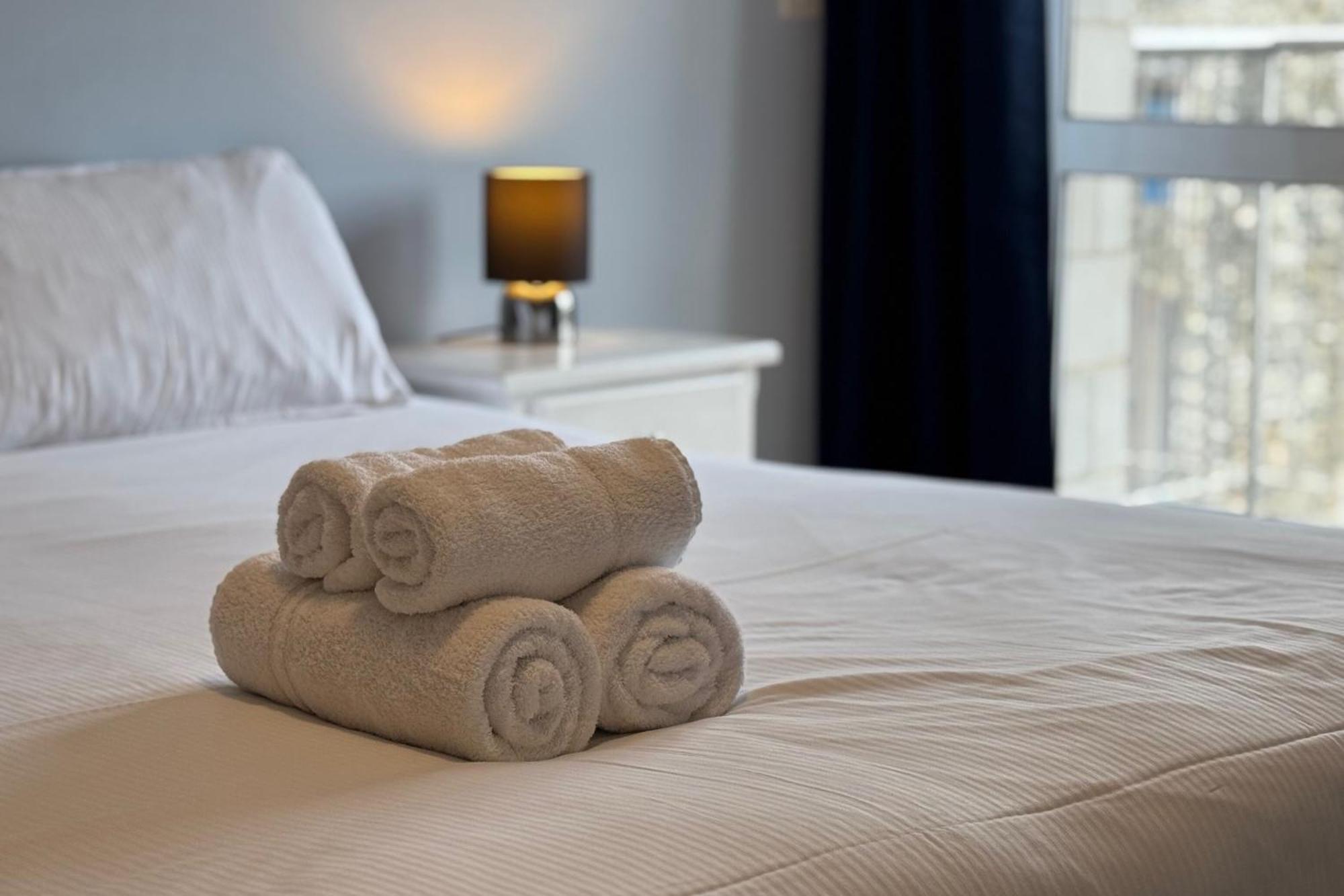 The Greenwich - Two Bedroom Apartment With Parking, Close To Ferry Terminals Southampton Buitenkant foto